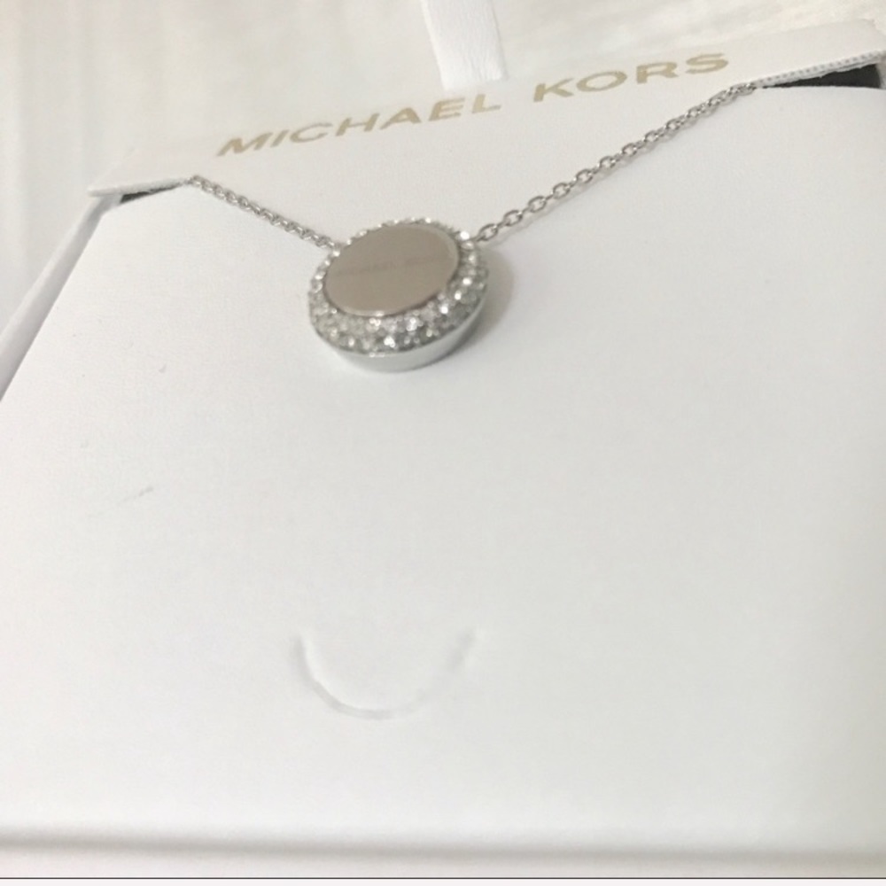 NWT authentic MK Silver tone logo disc necklace - Picture 4 of 5